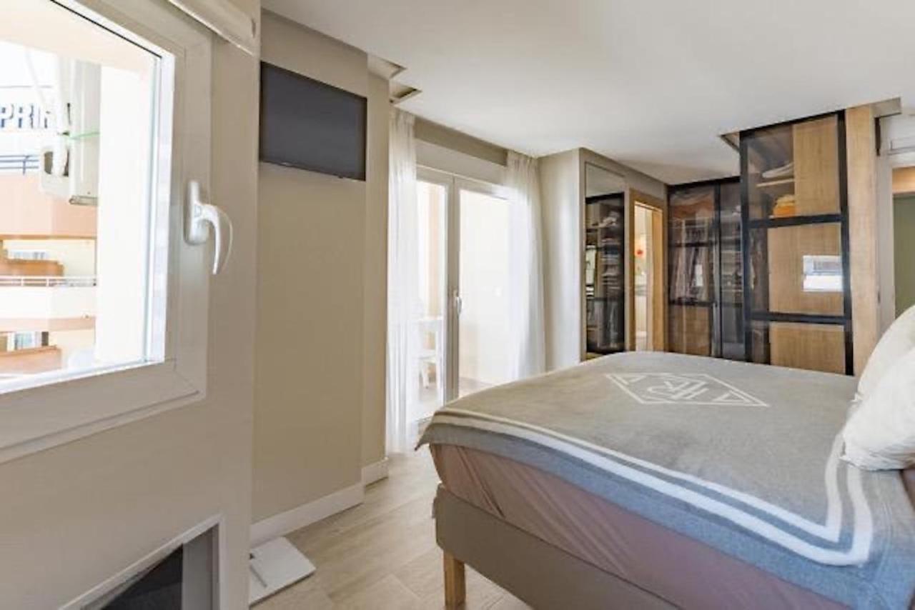 Apartment First Line In Marbella